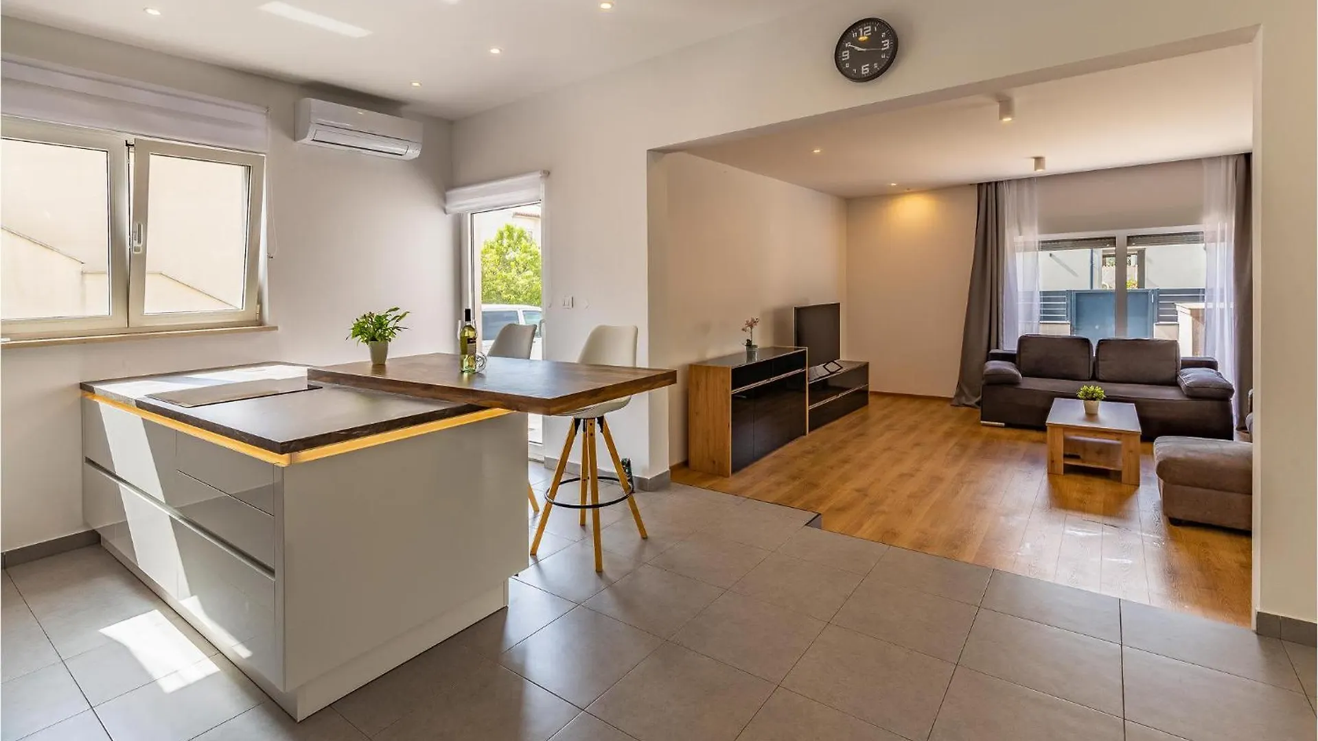 Holiday home Gorgeous Home In Sisan With Kitchen